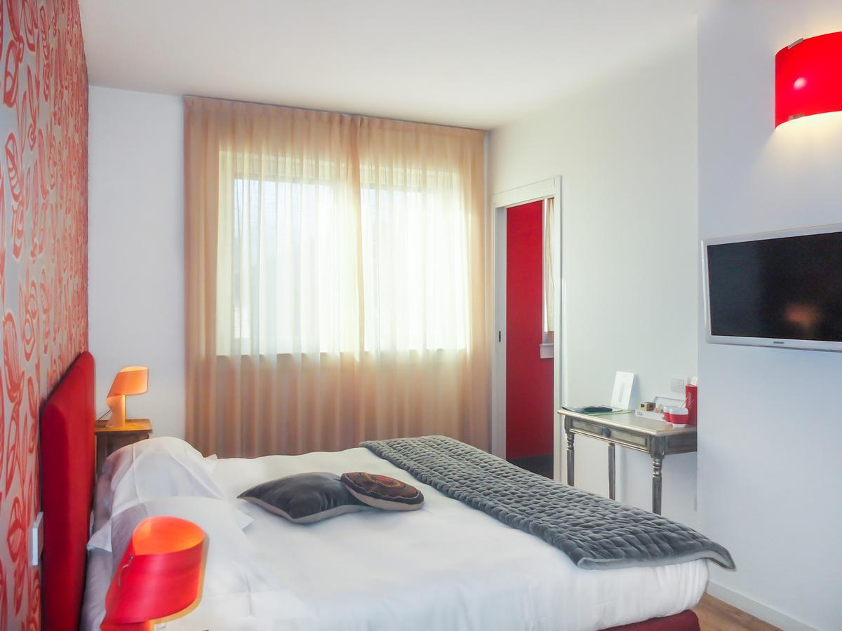 Spluga Sosta & Hotel Dubino Esterno foto